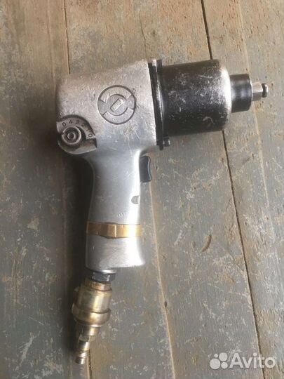 Гайковерт пневматический