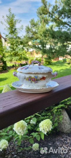 Старинный фарфоровый соусник