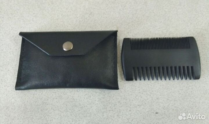 Расчёска в чехле из натуральной кожи