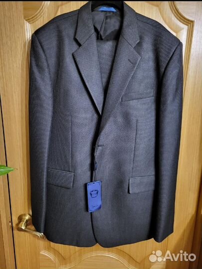 Костюм мужской деловой