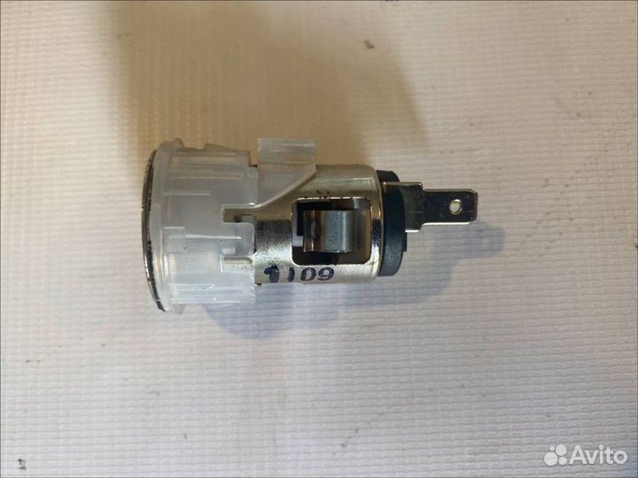 Гнездо прикуривателя Nissan Almera Classic