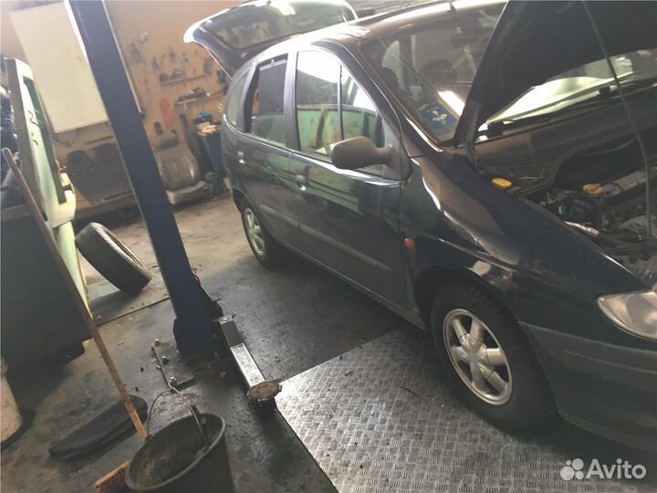 Разбор на запчасти Renault Scenic