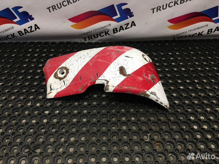 Угол бампера правый Renault Magnum