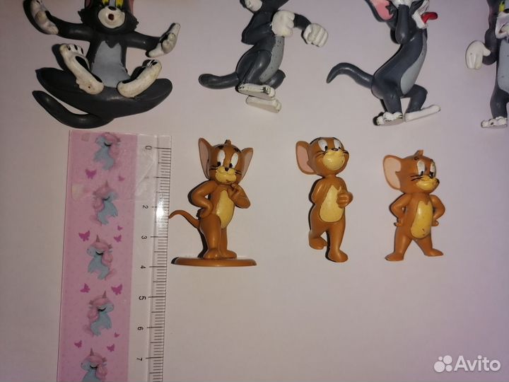 Том и джерри фигурки 7 шт и вкладыш