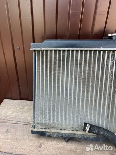 Радиатор охлаждения двигателя Nissan Almera N16