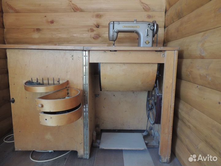 Швейная машинка