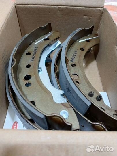 Комплект тормозных колодок