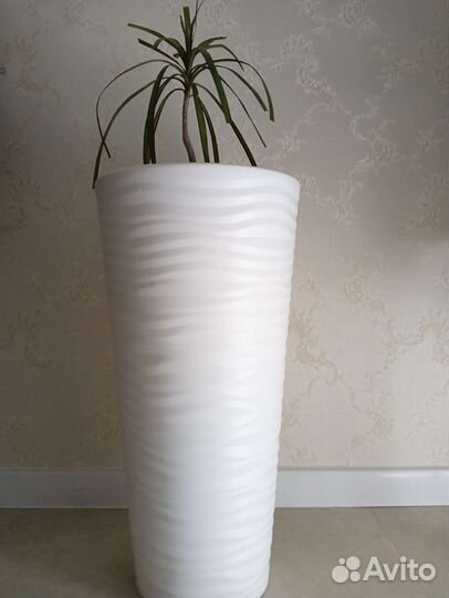 Кашпо горшок для цветов