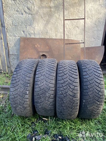 Michelin X-Ice North 4 185/65 R15 92T