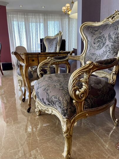 3-к. квартира, 220,7 м², 3/8 эт.