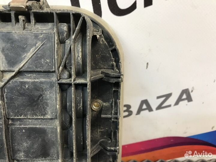 Крышка блока предохранителей Mercedes-Benz Actros