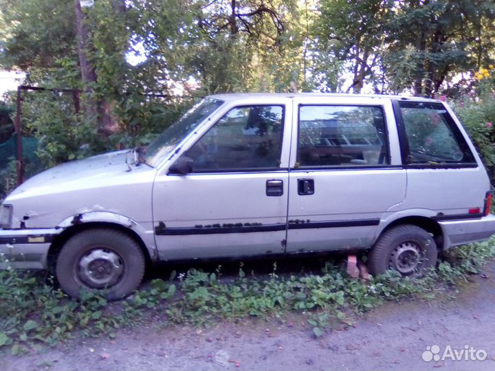 Ниссан прерия 88Г