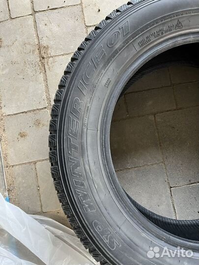 Dunlop SP Winter Ice 01 205/60 R16