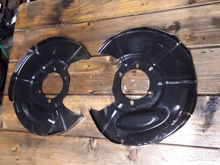 Щиток тормозного диска Mazda 3