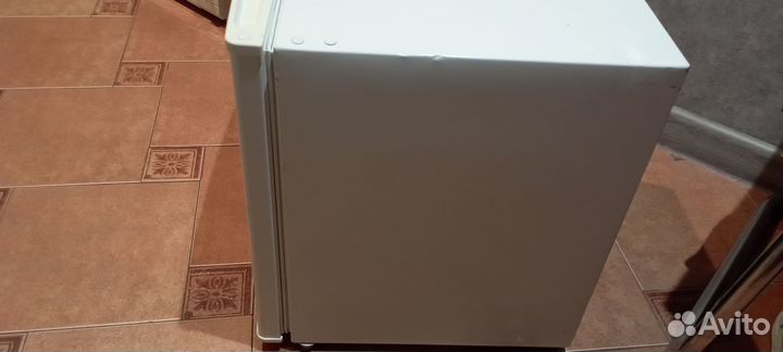Холодильник kraft Б/У . рабочий
