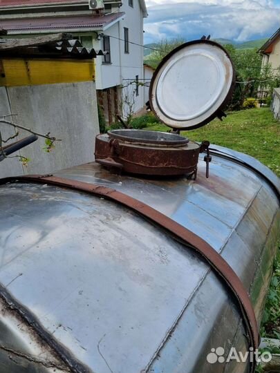 Цистерны емкости бочки