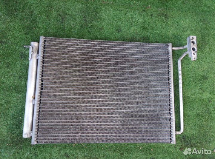 Радиатор кондиционера Bmw X5 E53 M54B30 2005