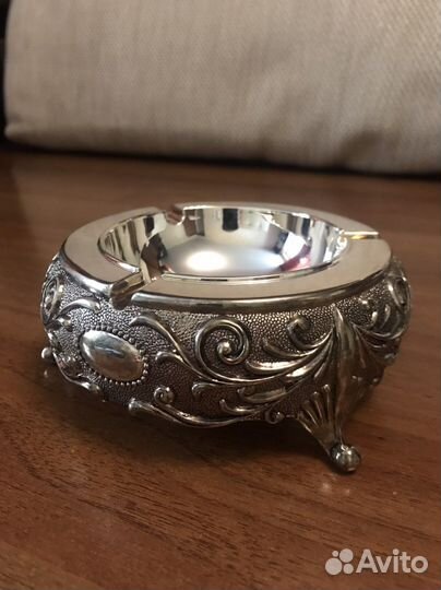 Пепельница из металла