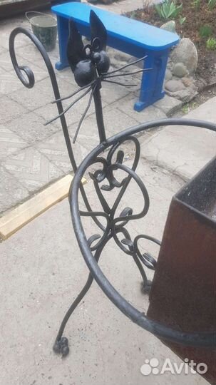 Кованый мангал, дровишница, столешница