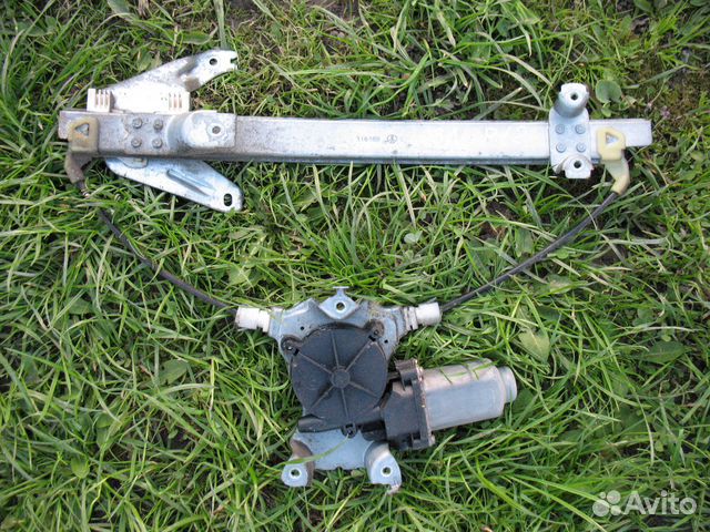 Стеклоподъемник задний Nissan Primera P12