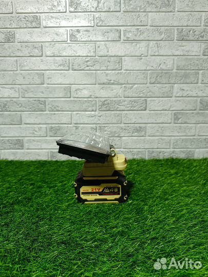 Фонарь feng bao на АКБ