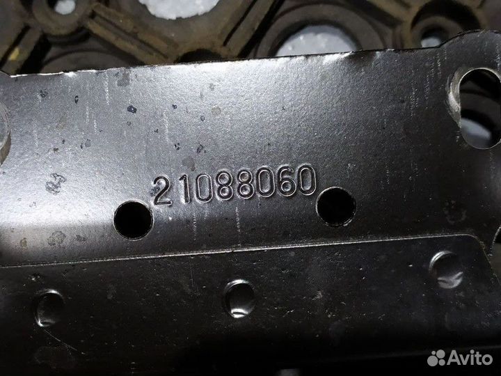 Кронштейн блока предохранителей Volvo FH