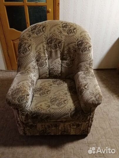 Диван и 2 кресла