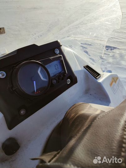 Продаю снегоход stels Viking 600, 2016г