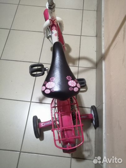 Детский велосипед четырехколесный