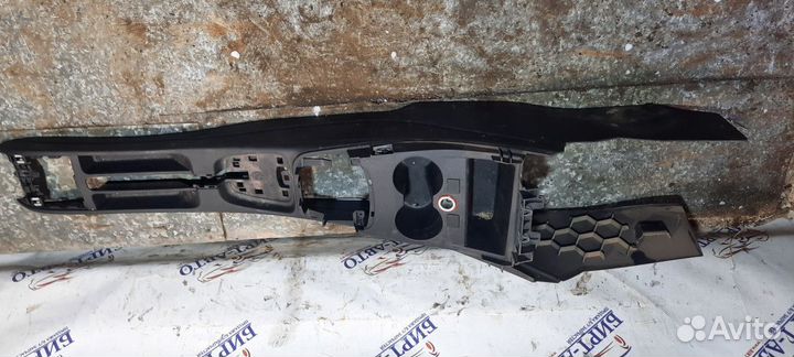 Консоль центральная Volkswagen Polo V (2009—2015)