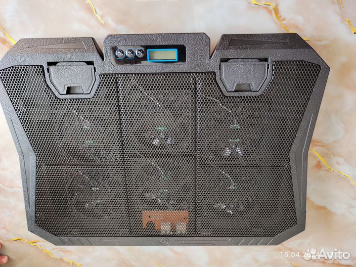 Подставка с охлаждением для ноутбука