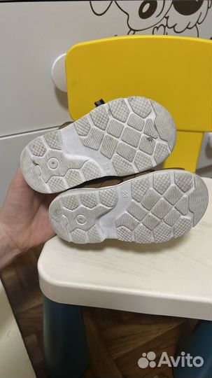 Сандалии для мальчика 23 р