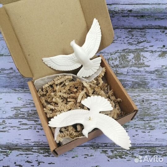 Голуби (2 шт новые) на веревочках