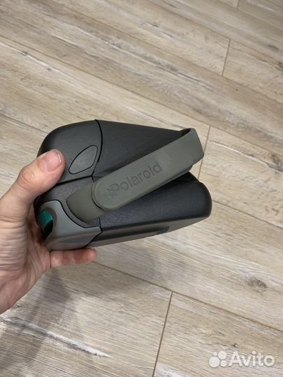 Palaroid 600 instant camera