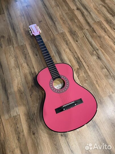 Гитара новая в коробке