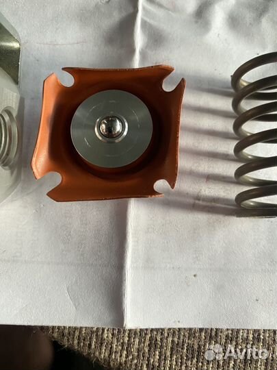 Топливный регулятор Aeromotive