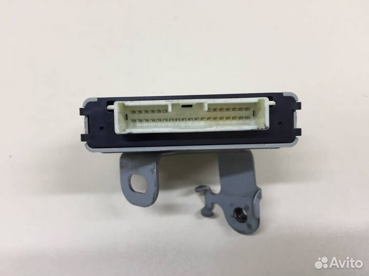 Блок управления светом Toyota Camry V50 2011-2017
