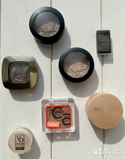 Тени для век