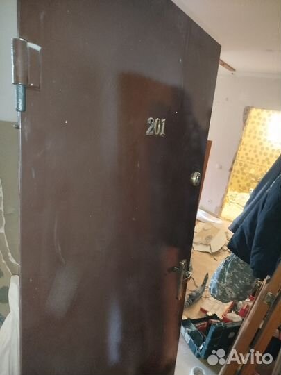 Дверь входная металлическая