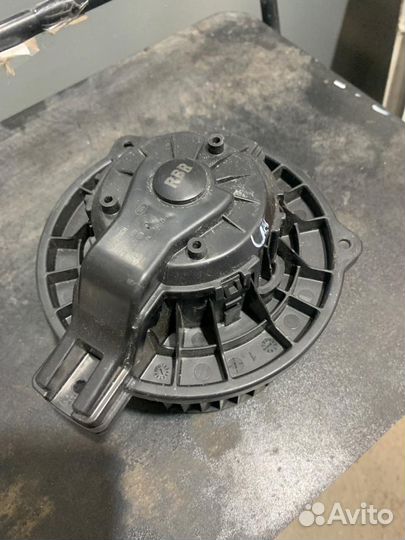 Мотор печки Kia Rio Hyundai Solaris 971114L000