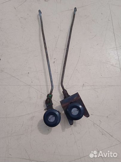 Личинки замка с ключом Nissan Terrano 2 Ниссан