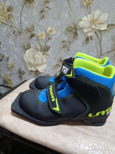 Лыжные ботинки