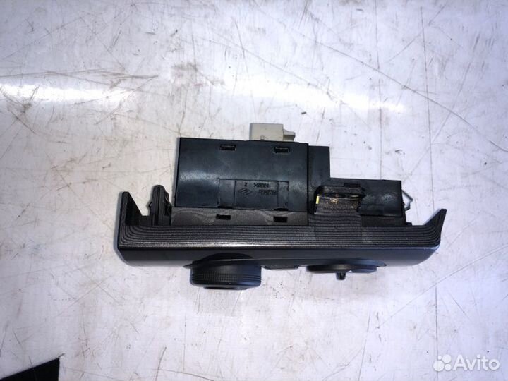 Блок управления зеркалами Daewoo Winstorm С100