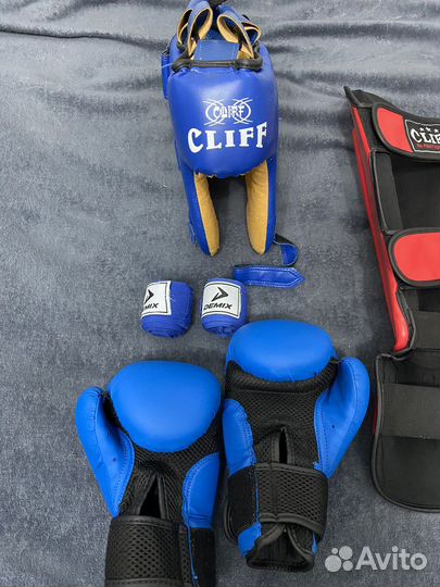 Снарежения для кигбоксинга