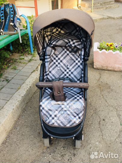 Прогулочная коляска
