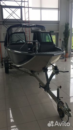 Катер Волжанка