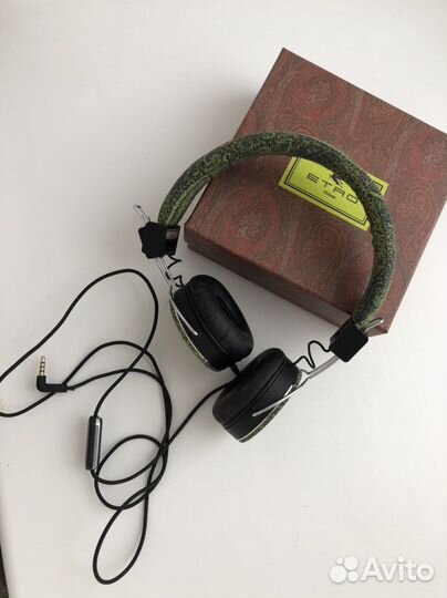 Наушники ретро