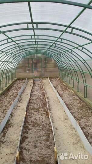 Теплицы большой выбор