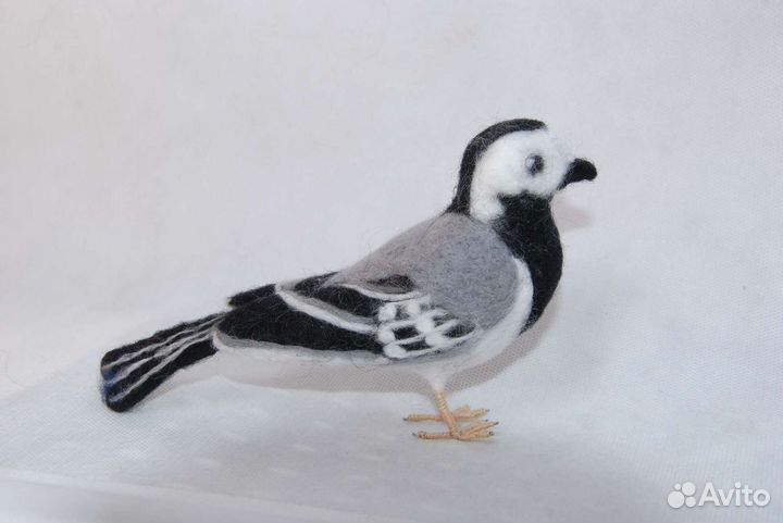 Трясогузка птица валяная игрушка