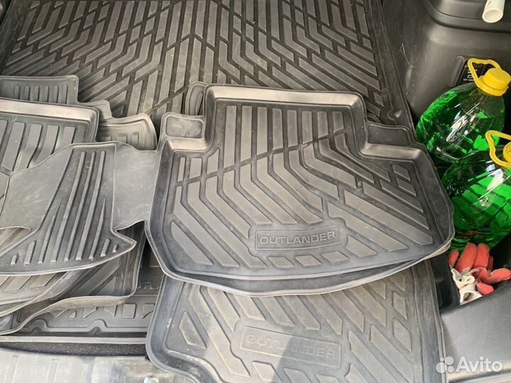 Комплект Ковриков в салон outlander 3
